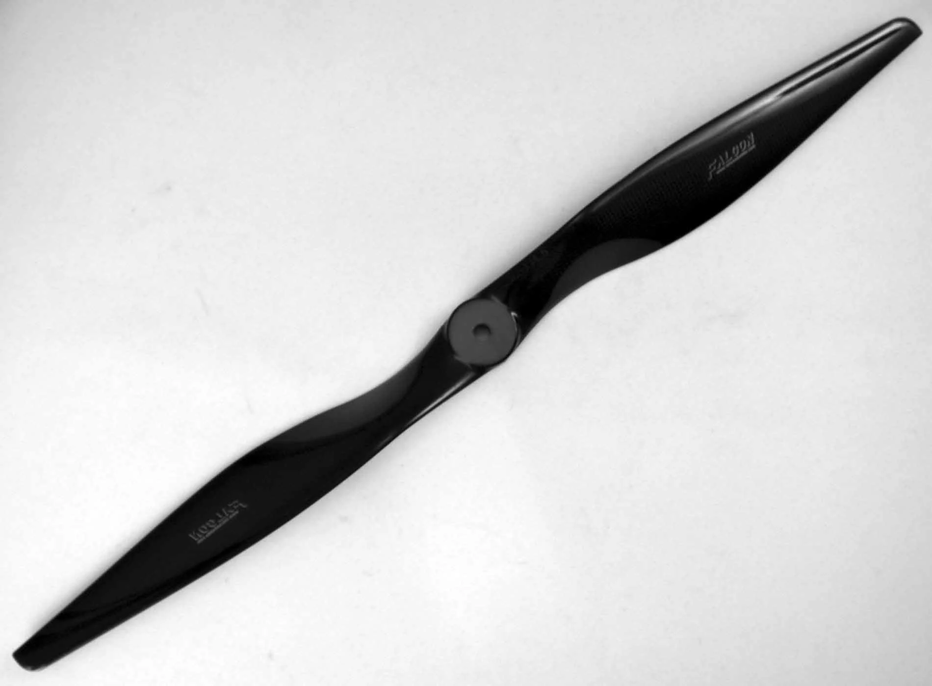 Falcon C2D 32" 2-Blade Carbon Props for Gas and Glow 32X10 32X10W 32X11 32X11W 32X12 32x13 32X14
